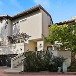 Village Vistas - Walk To Beach And Lj Village, Ac, Spa