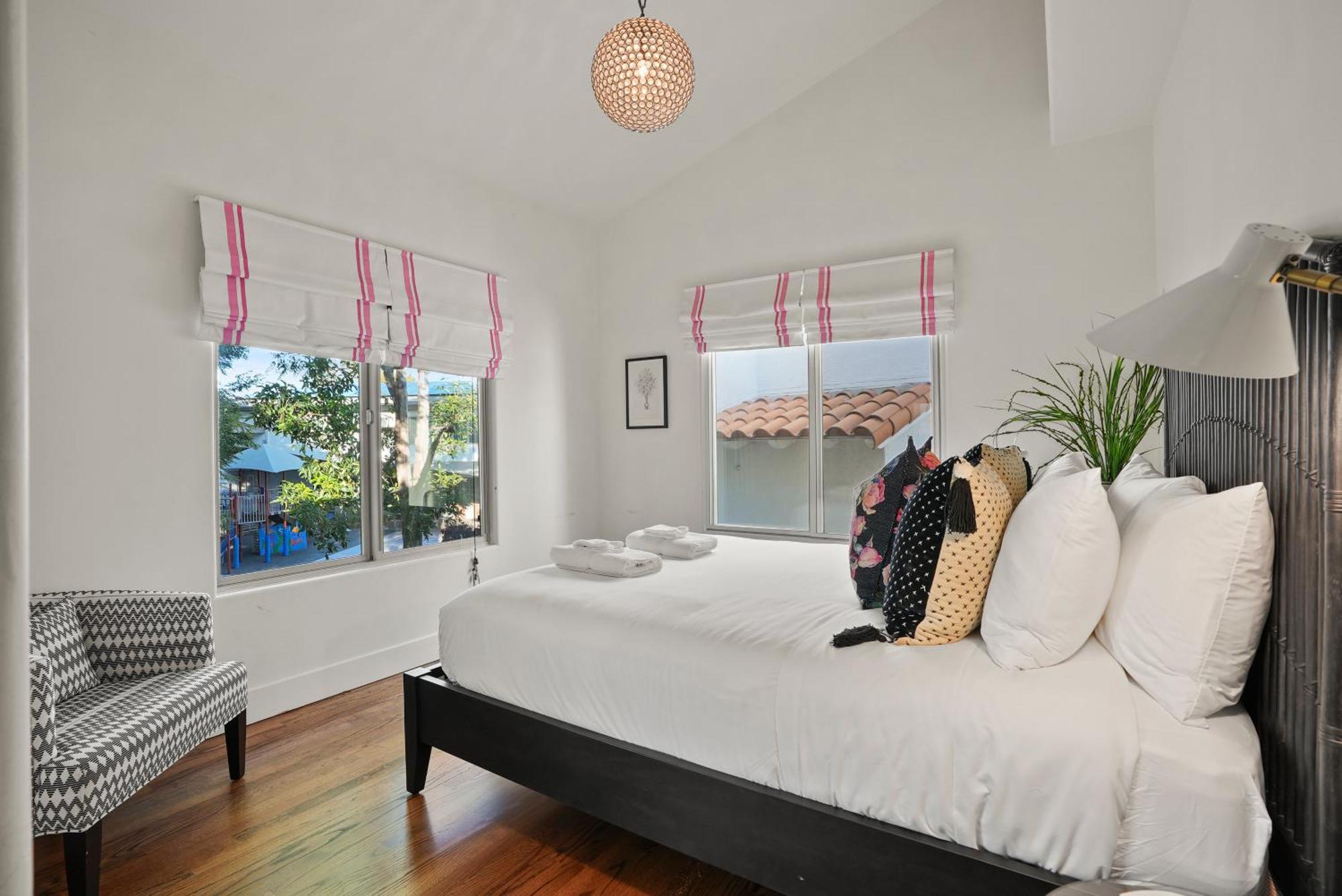 Holiday home Village Vistas - Walk To And Lj Village, Ac,